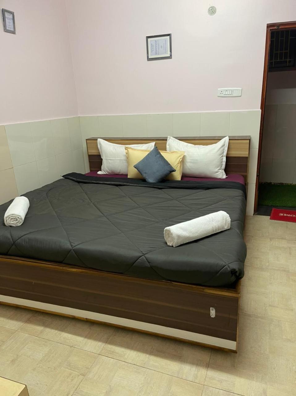 Hp Hotel - Hotel Pentoz Ooty Dış mekan fotoğraf